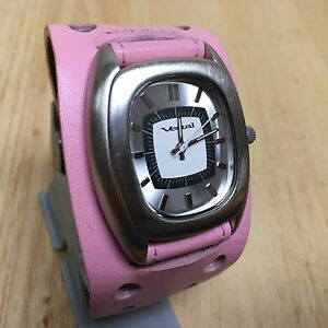 腕時計 ビンテージレディワイドピンクレザークォーツシルバーバレルウォッチバッターvintage vestal lady wide pink leather silver barrel quartz watch hour~ batter