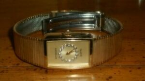 【送料無料】腕時計　ビンテージウィットクォーツムーブメントゴールドトーンウォッチvintage longines wittnauer quartz movement women’s gold tone watch