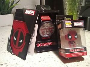 【送料無料】腕時計　ロゴポップアップメニューキーチェーンmens marvel deadpool logo wristwatch wallet amp; pop keychain figure lot