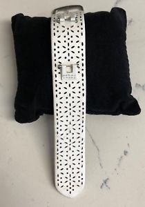 【送料無料】腕時計　ピンクレザーストラップレザーストラップguess pink leather strap watch, includes two extra leather straps