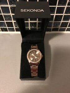 【送料無料】腕時計 レディースブレスレットセットstone set ladies bracelet watch 【送料無料】腕時計 レディースブレスレットセットstone set ladies bracelet watch