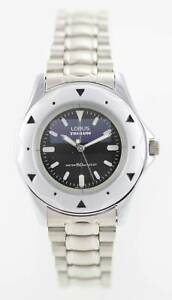 【送料無料】腕時計　メンズホワイトステンレススチールシルバーmバッテリークォーツlorus mens white stainless steel silver 50m bat..