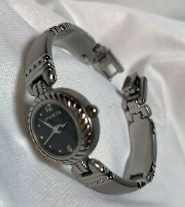 【送料無料】腕時計 レディースステンレススチールinvicta ladies small watch stainless steel preowned 【送料無料】腕時計 レディースステンレススチールinvicta ladies small watch stainless steel preowned