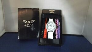 【送料無料】腕時計 ドレスストラップウォッチa stunning ladies aviator avx1897l1 quartz dress date watch with 4 straps