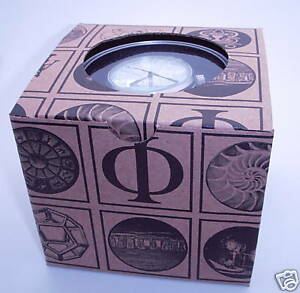 【送料無料】腕時計　アートキャンドルライトエクスプローラastronomer 3d lithophane led watch museum art candlelight astronomy explorer