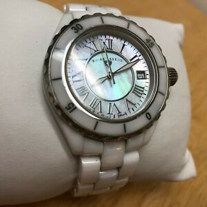 【送料無料】腕時計　スイスmホワイトセラミックサファイアアナログクォーツバッテリswiss legend 100m white ceramic sapphire analog quartz watch hours~date~ batt