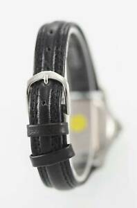 【送料無料】腕時計　レディースステンレスシルバーバッテリ