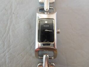 【送料無料】腕時計 パルサーブレスレットウォッチpulsar montre bracelet metal acier inoxydable rectangle noire femme woman watch
