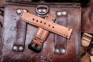 【送料無料】腕時計　ハンドメイドレザーウォッチストラップビンテージポーチスチームパンクシャビーシックhandmade leather watch strap,22mm wide,vintage ammo pouch,steam punk,shabby chic