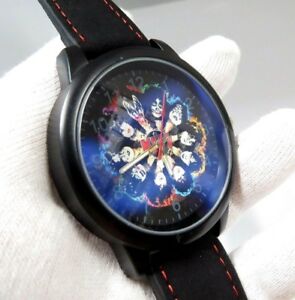 【送料無料】腕時計　メンバードームビッグマンkiss all members pinwheel,blued tint dome crystal,big mans character watch,m56