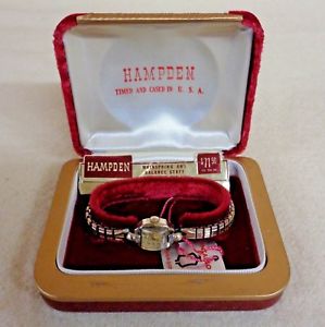 【送料無料】腕時計　ベルベットケースヴィンテージハンプデンvintage hampden womens wrist watch with red velvet case for parts th1225