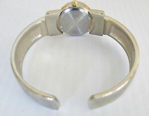 【送料無料】腕時計　カフウォッチwomans rumours quartz expandable cuff watch