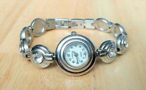 【送料無料】腕時計 クリアアクセントブレスレットkareena quartz womens wristwatch with clear stone accented bracelet ~ 7e4249 【送料無料】腕時計 クリアアクセントブレスレットkareena quartz womens wristwatch with clear stone accented bracelet ~ 7e4249