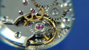 【送料無料】腕時計　ビンテージスイスマニュアルアップムーブメントvintage swiss manual wind up 17 jewel watch movement cal eta 2660 nos never used