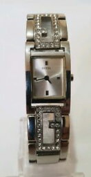 【送料無料】腕時計　レディースブレスレットウォッチguess ladies bracelet watch w75007l1