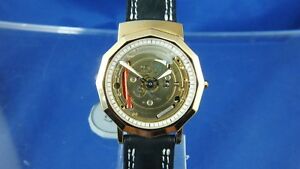 【送料無料】腕時計　ビンテージフットボールディエゴマラドーナスケルトンgents nos 1980s vintage football diego maradona quartz skeleton watch unworn