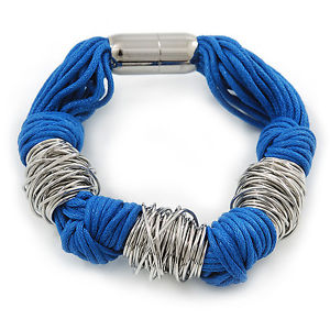 【送料無料】アクセサリー　ネックレスシルバートーンマルチケーブルブレスレットリングgrueso azul multi cable con anillos de tono plata pulsera magntica 17cm l