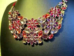 yzANZT[@lbNXBe[W}`eBAlbNXJ[AJEgvintage florallgrima collar con cuentas multicolorque empareja pendientesc1980