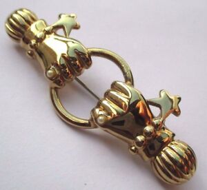 【送料無料】アクセサリー　ネックレスヴィンテージブローチベルbroche originale bijou vintage mains jointes couleur or belle brillance 3228