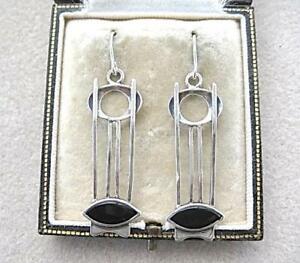【送料無料】アクセサリー　ネックレスハンドメイドアールデコウィットビージェットシルバーイヤリングバーhandmade art dec inspirado genuino whitby jet amp; pendientes de barra de plata