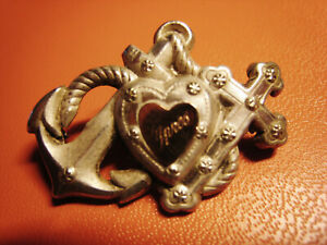 【送料無料】アクセサリー　ネックレスブローチアルジェントbroche camargaise argent ancienne ancre croix coeur bijou regional 3,3 cmx 2,5cm