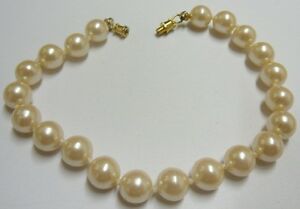 【送料無料】アクセサリー　ネックレスブレスレットレトロbracelet bijou rtro perles blanche fermoir vis couleur or 9