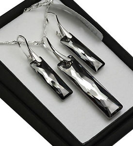 hokushinの【送料無料】アクセサリー　ネックレスシルバークイーンサイズバゲットナイトスワロフスキークリスタルシルバーネックレスセット925 collar de plataconjunto de plata de reina baguette * la noche * cristales de｜アングル2