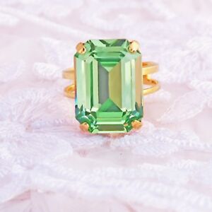 アクセサリー　ネックレススワロフスキーペリドットリンググリーンメイドanillo peridoto de rectngulo con elementos swarovski cristalizada verde dama de honor