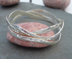 【送料無料】アクセサリー ネックレス ブレスレットファムシックモードアルジェントagnes creations bracelet femme 3 anneaux chic amp; mode en metal argent 【送料無料】アクセサリー ネックレス ブレスレットファムシックモードアルジェントagnes creations bracelet femme 3 anneaux chic amp; mode en metal argent