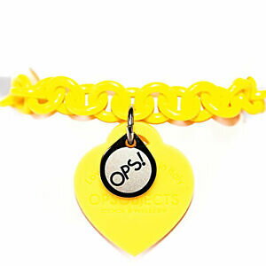 【送料無料】アクセサリー　ネックレス　シリコーンブレスレットbracciale in resina gialla con cuore in silicone ops