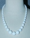 【送料無料】アクセサリー ネックレス コリアーモンブランビンテージcollier en pte de verre blanc opaline vintage