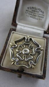 【送料無料】アクセサリー　ネックレス　ビンテージチューダーローズブローチvintage gold plated metal tudor rose brooch stunning
