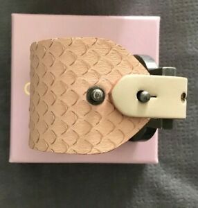 【送料無料】アクセサリー　ネックレス　レザーレディースマキシラップカフcoccinelle da donna in pelle arlettis maxi avvolgi il bracciale