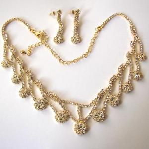 【送料無料】アクセサリー　ネックレス　ネックレスイヤリングゴールドカラーparure donna collana e orecchini colore oro con zirconi bianchi 76 z
