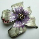 yzANZT[@lbNX@AWFgoCIbgBe[Wgrande broche couleur argent orchide mail gris et violet bijou vintage 5267