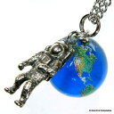 アクセサリー　ネックレス　ネックレスペンダントガラスplanet earth amp; collana con pendente astronauta 22mm vetro marmo mondo globo