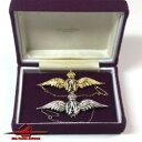 【送料無料】ネックレス ブローチゴールドスターリングシルバーキングカラス2 sweetheart brooches wings raf wwii gold 9ct amp; sterling silver king s crow