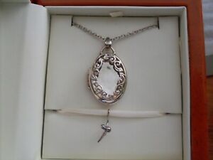 【送料無料】ネックレス　ゴールドインチチェーンペンダントclogau gold inner charm pendant ith char..