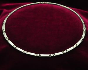 【送料無料】ネックレス　パネルソリッドスターリングシルバークロスデザインチョーカーネックレス