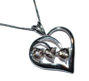 【送料無料】ネックレス ホワイトゴールドスモーキークォーツハートペンダントチェーン9ct white gold smokey quartz heart pendant chain