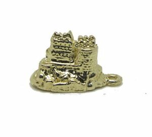 【送料無料】ネックレス　ソリッドゴールドエジンバラペンダント 9ct solid gold edinburgh castle cha..