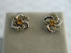 楽天hokushin【送料無料】ネックレス　シルバーローズウェールズゴールドラッパスイセンスタッドイヤリングclogau silver amp; 9ct rose welsh gold eternal daffodil stud earrings rrp 23900