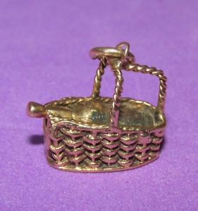 【送料無料】ネックレス　ヴィンテージイエローバスケットワインボトルゴールドvintage 9ct yellow gold bottle of wine in a basket charm