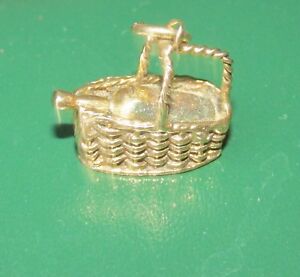 【送料無料】ネックレス　ヴィンテージイエローバスケットワインボトルゴールドvintage 9ct yellow gold bottle of wine in a basket charm