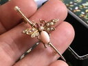 【送料無料】ネックレス アンティーク?ゴールドコーラルパールガルビーブローチピンバグantique 9 ct 15 ct gold coral pearl moth ruby eyes brooch pin bug insect 28g