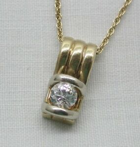 ̵ۥͥå쥹9ctڥȥa very nice 9ct gold and white stone pendant and chain