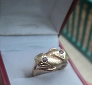 ネックレス　ヴィンテージ9ctイェローゴールドヘビルビーhm 1982シェフィールド サイズsvintage 9ct yellow gold snake ring ruby eyes hm 1982 sheffield size s