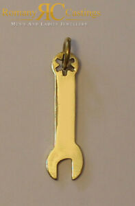 【送料無料】ネックレス　レンチペンダントイエローゴールドスナップグラム9ct yellow gold snap on spanner pendant 325 grams stamped 375 30 x 10 mm