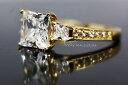 yellow gold threestone engagement ring 26 ct vvsd princess cut real solid 14kイェローゴールド3ストーン26 ct vvsdカット14k※注意※NYからの配送になりますので2週間前後お時間をいただきます。人気の商品は在庫が無い場合がございます。ご了承くださいませ。サイズの種類の商品は購入時の備考欄にご希望のサイズをご記載ください。　携帯メールでの登録ですと楽天からのメールが届かない場合がございます。