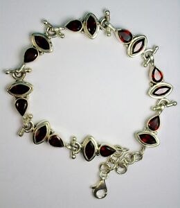 【送料無料】ネックレス スターリングシルバーブレスレットガーネットgorgeous 925 sterling silver bracelet studded with garnets 【送料無料】ネックレス スターリングシルバーブレスレットガーネットgorgeous 925 sterling silver bracelet studded with garnets